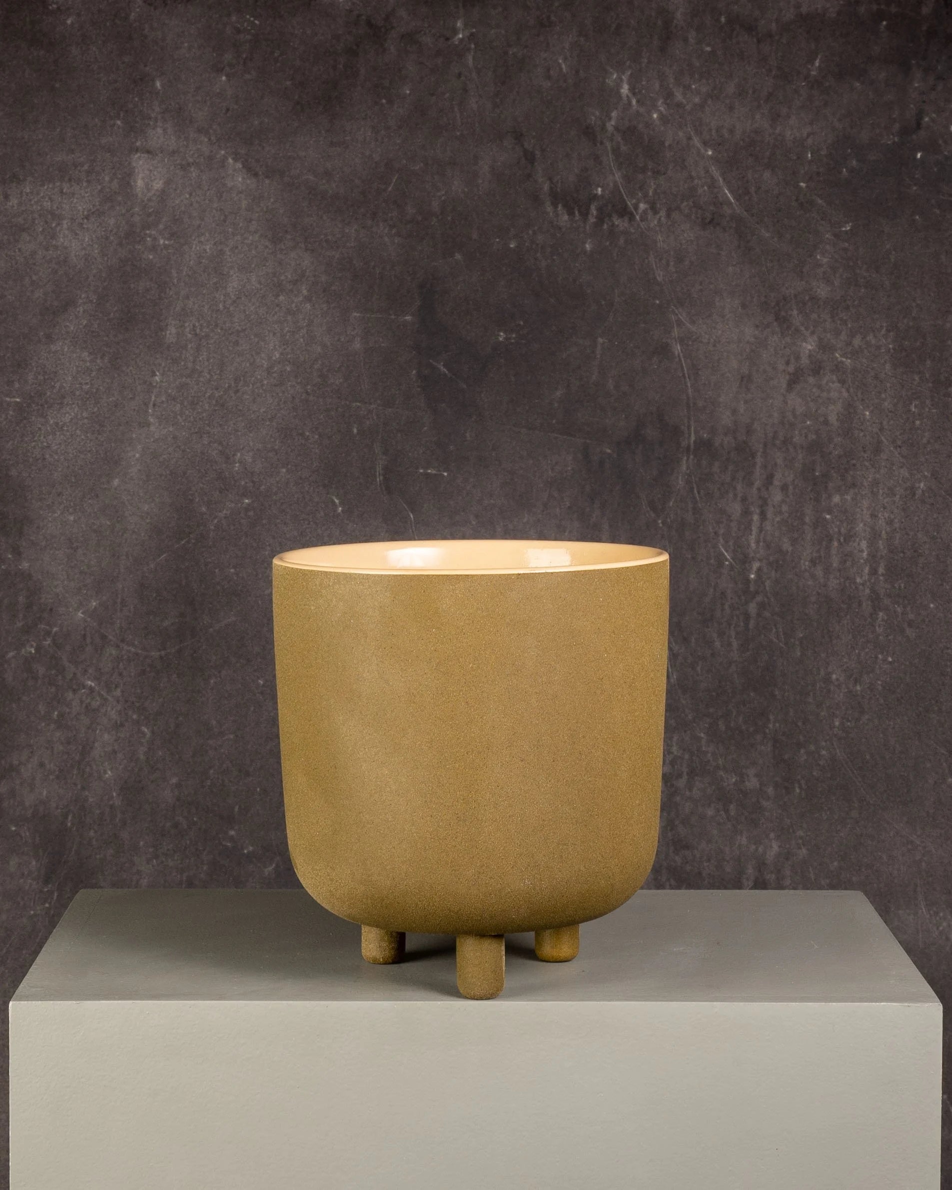 Olive Green Pot 3 Legs