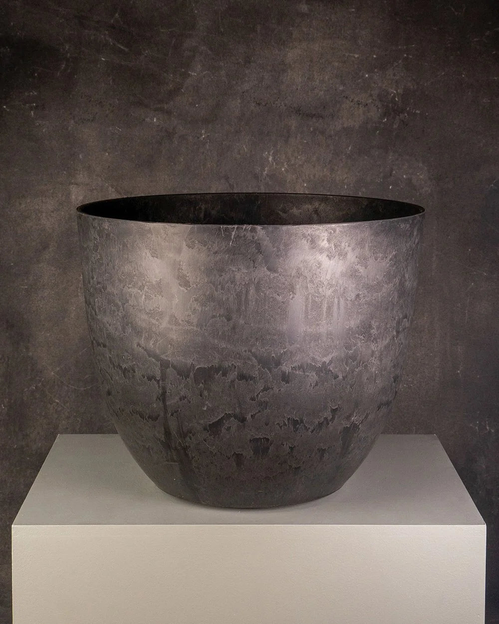 PVC Pot - Charcoal Toned
