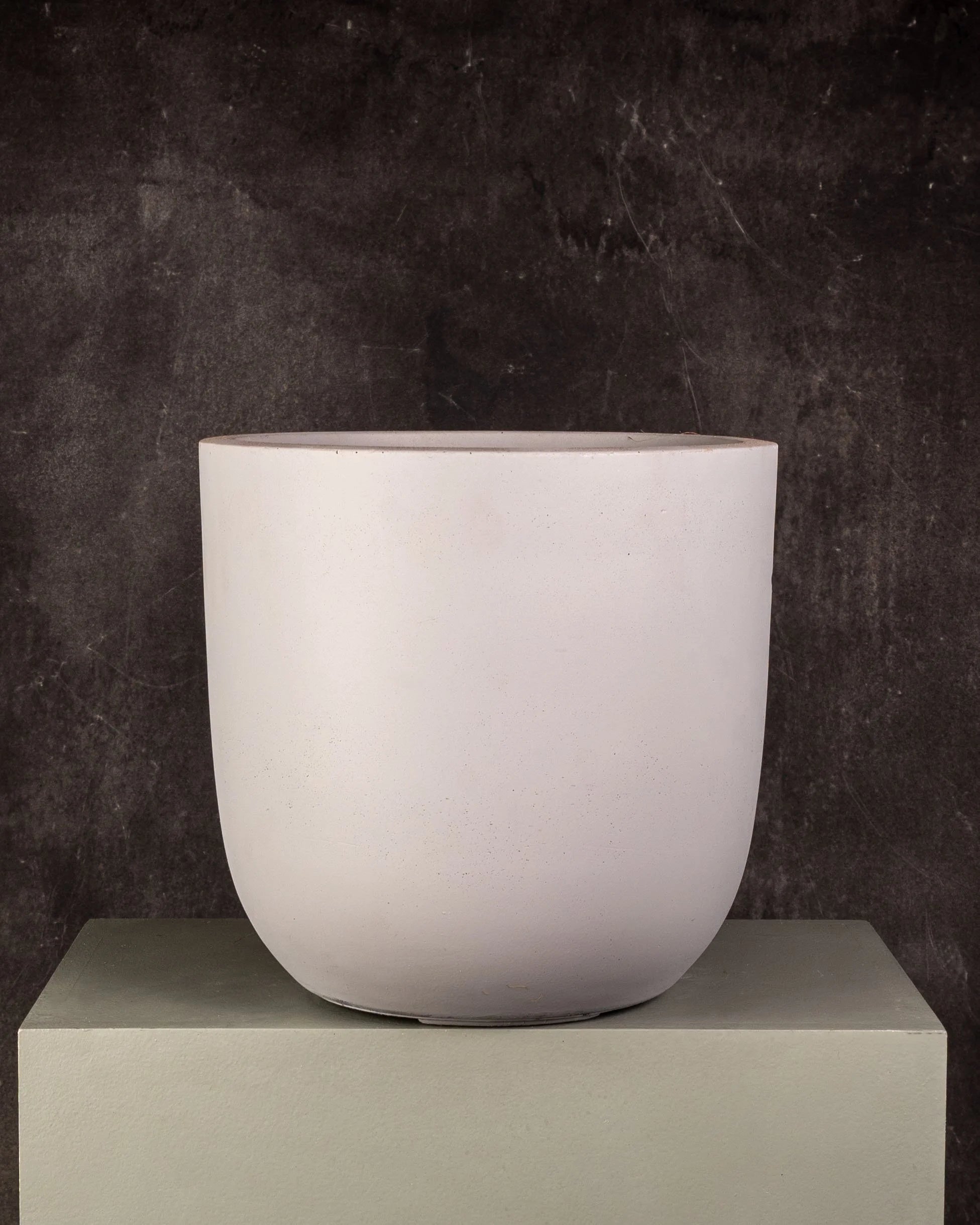 Fibreglass Pot - Grey Egg (S)